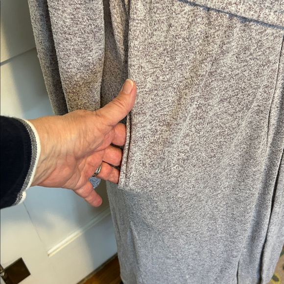 NATORI Lightweight Robe - Picture 7 of 9